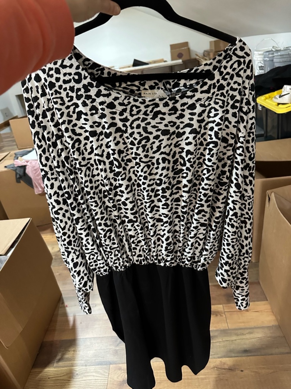Mainstays Black and White Leopard Print Long-Sleeve Dress